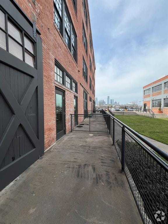 Building Photo - 806 Sampson St