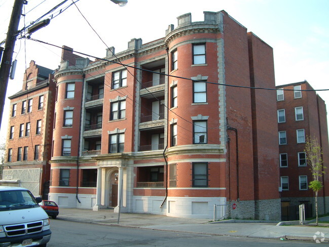 Building Photo - Rockdale Manor