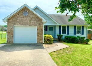 Building Photo - 212 Bradley Ct