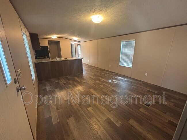 Foto del edificio - 6308 Bay Point Dr