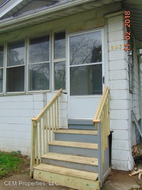Foto del edificio - 243 Clay Ave