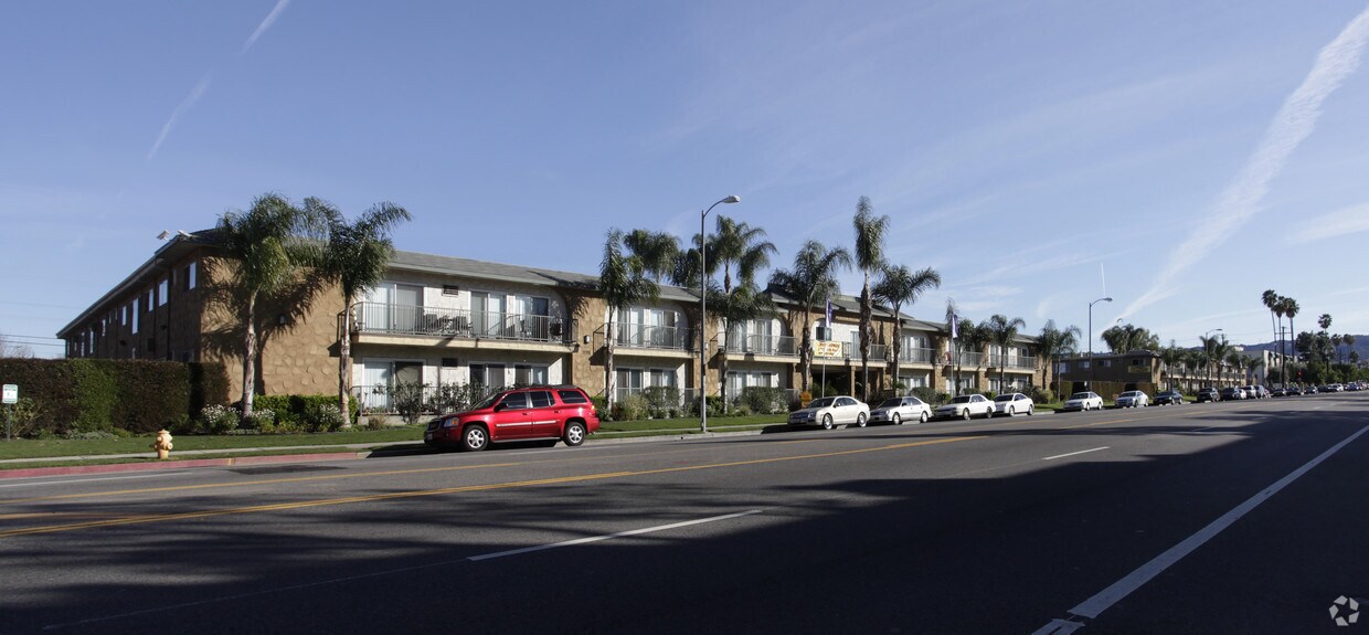 Bechir Apartments Apartments in Tarzana, CA