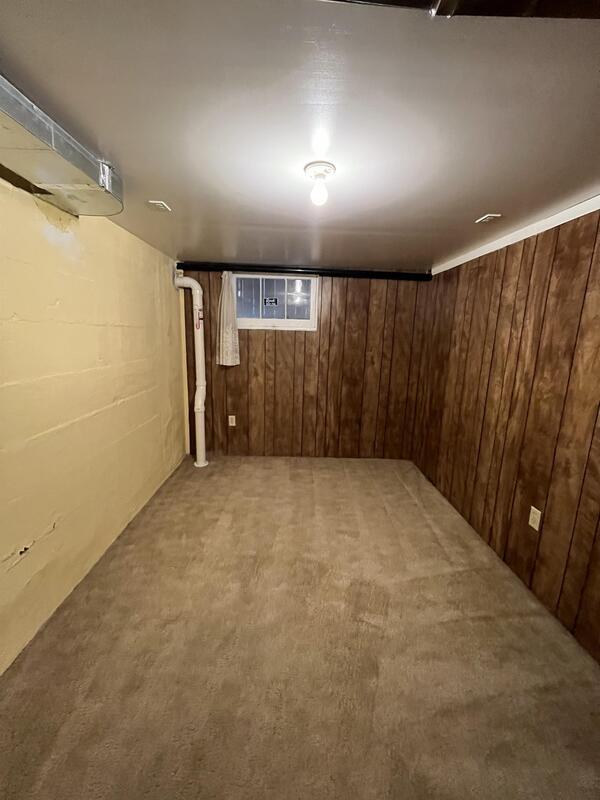 Building Photo - 556 E 700 S