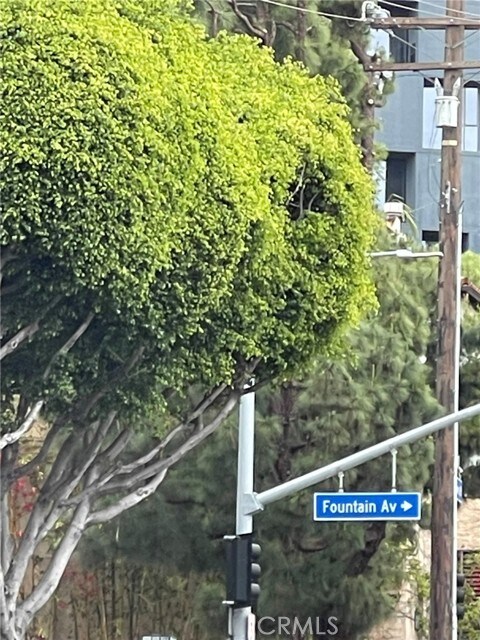 Foto del edificio - 1124 N La Cienega Blvd