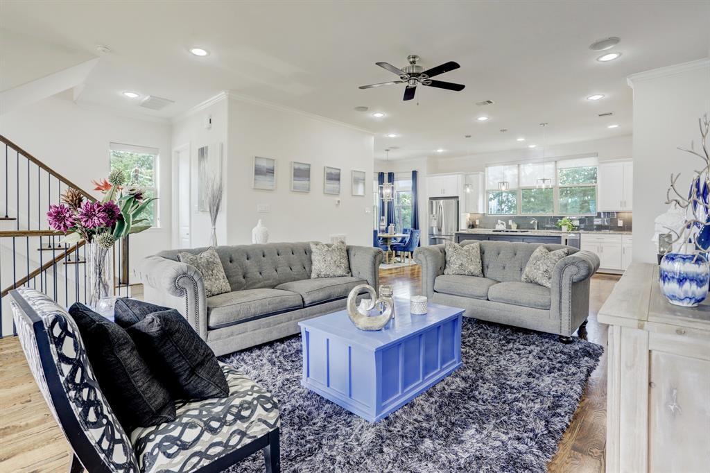 Foto principal - 1230 W 25th St