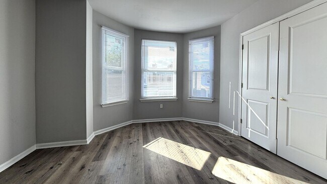 Foto del edificio - 5820 Belmar St