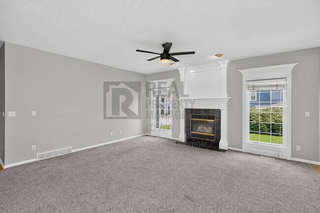 Foto del edificio - 2305 NE Hanover Ct