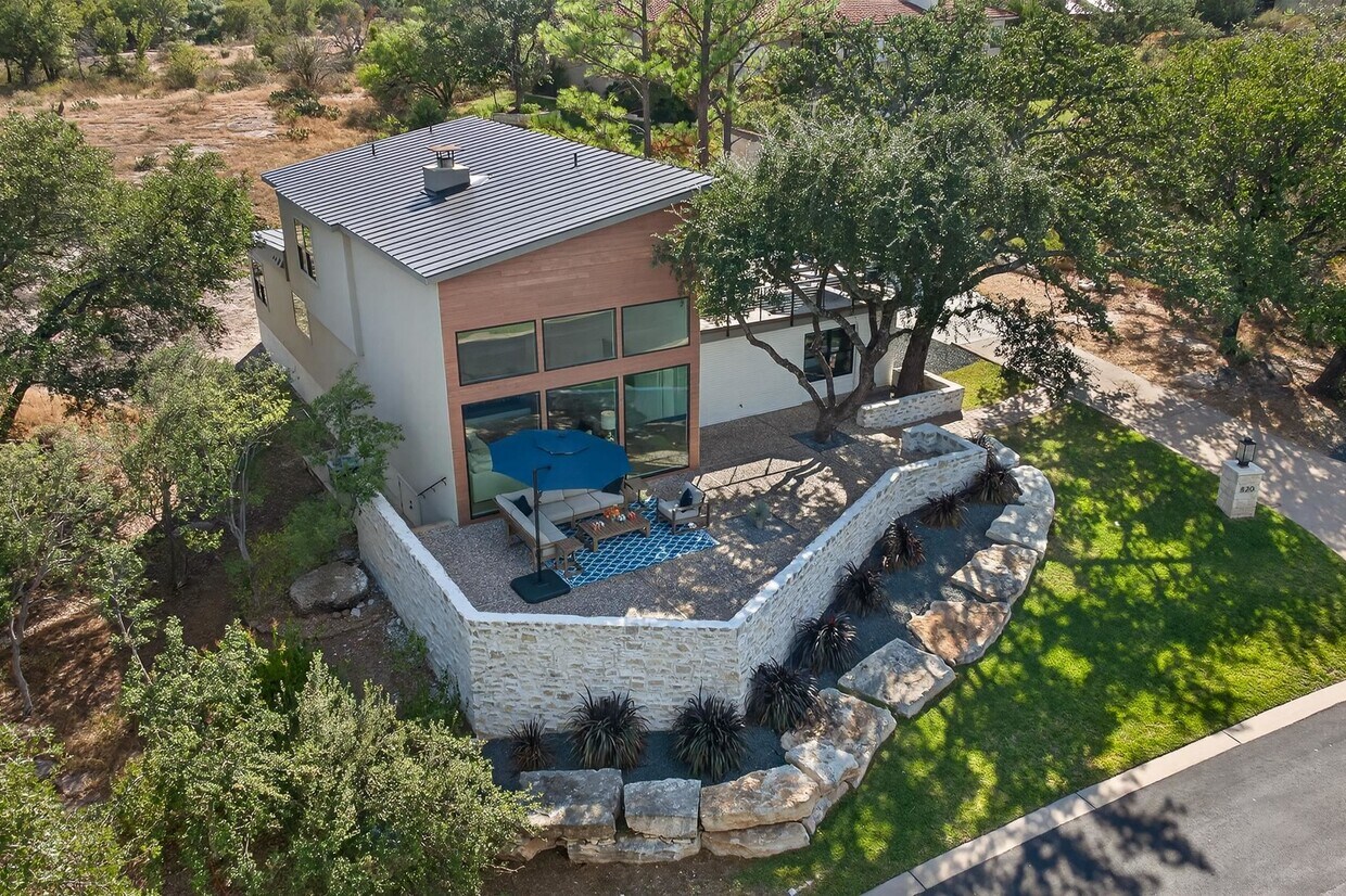 Foto principal - 820 Broken Arrow