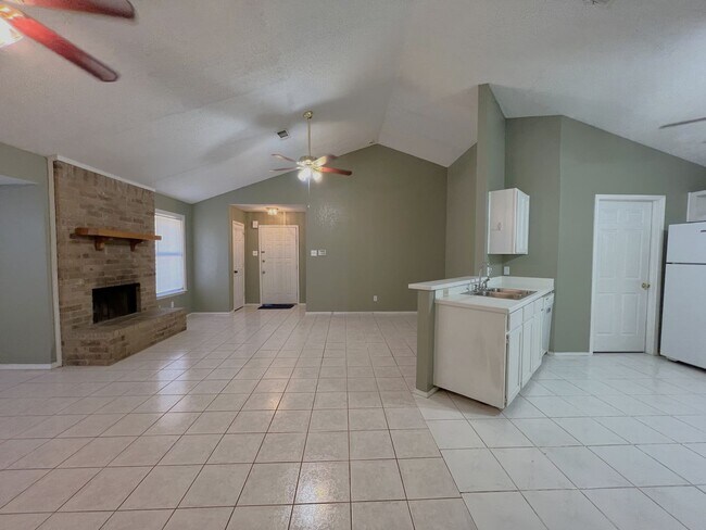 Building Photo - Charming 1/2/2 Two-Story in Irving with Fr...