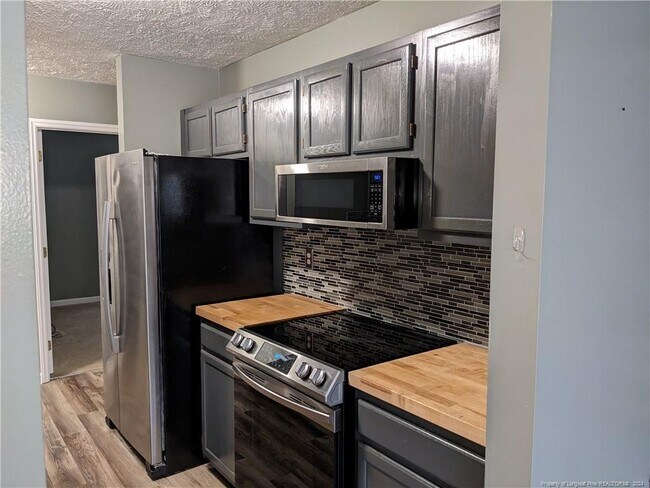 Building Photo - 7166 Mazarron Dr
