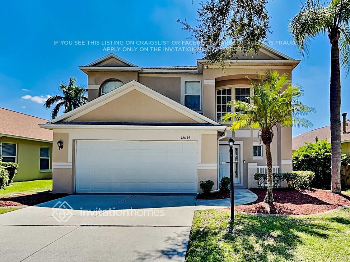 Foto principal - 12044 Winding Woods Way