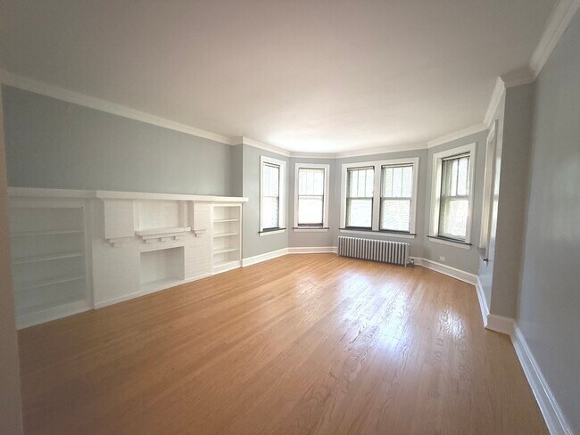 Building Photo - 7759 S Prairie Ave