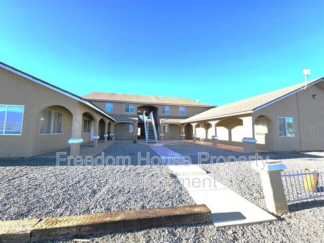 Building Photo - 2341 E Calvada Blvd