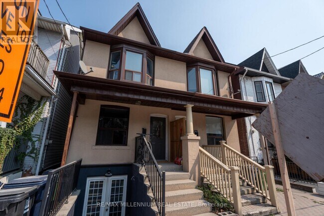 Building Photo - 797 Pape Ave