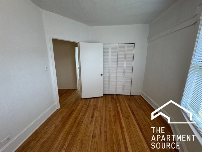 Building Photo - 5438 W Potomac Ave