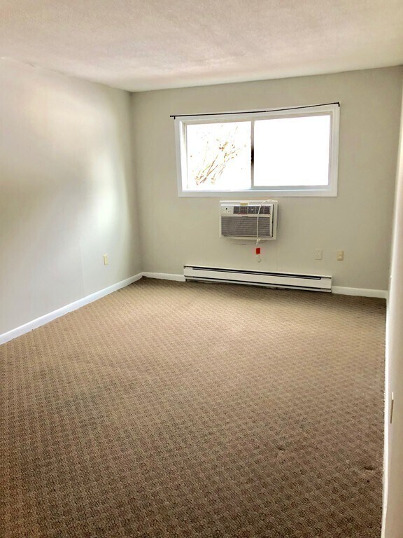 5 Turnpike Rd Townsend, MA 01469 Alquileres en Townsend, MA