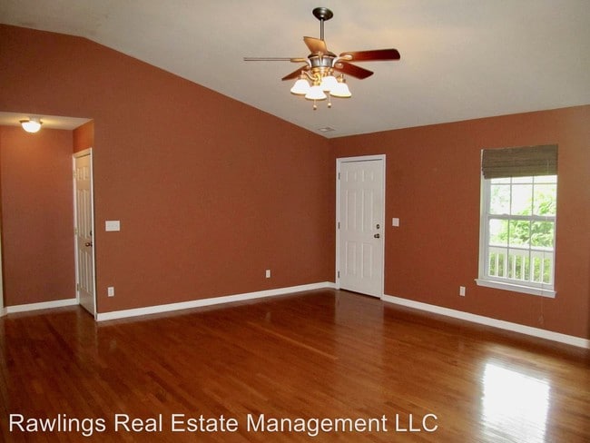 Building Photo - 3 br, 2 bath House - 6 Jan Drive