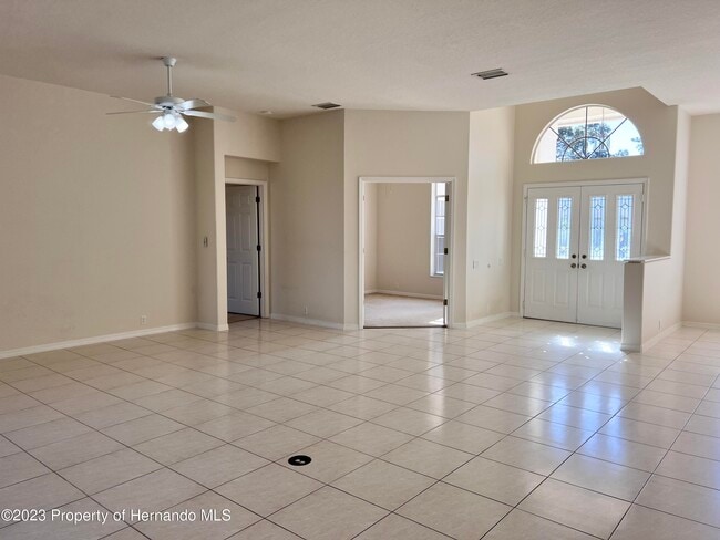 Foto del edificio - 9369 Ashley Dr