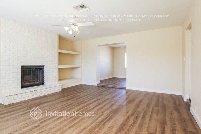 Foto del edificio - 5410 N 64th Dr