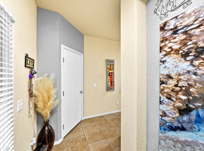 Foto del edificio - 503 Fort Pena