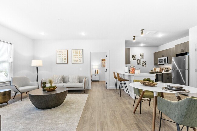 Foto del edificio - The Pike Apartments