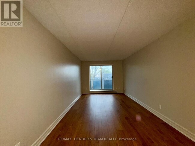 Photo du bâtiment - 16 Capner St