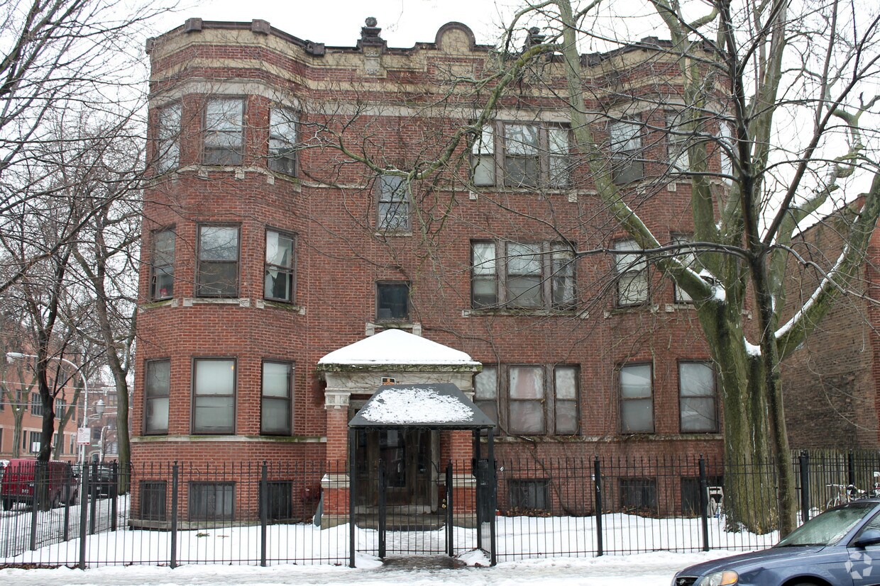 Building Photo - 1301 W Columbia Ave