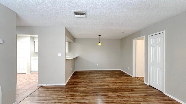Foto del edificio - 1500 Sophie Blvd
