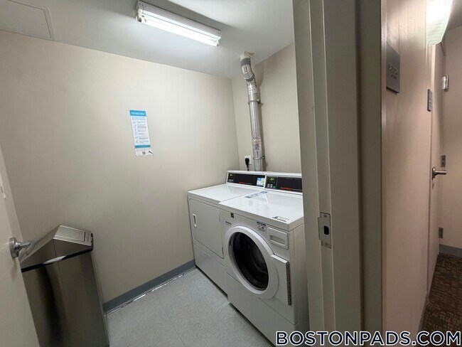 Foto del edificio - 8 Winter Pl