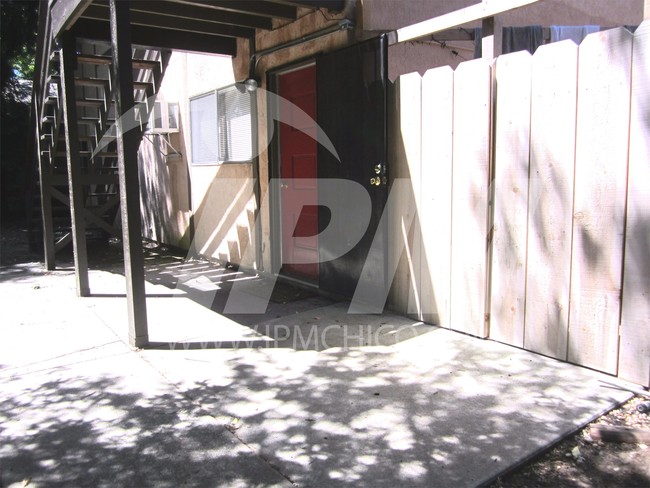 Foto del edificio - 1448 Warner St