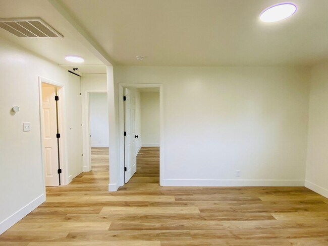 Building Photo - 1116 N 32nd Street