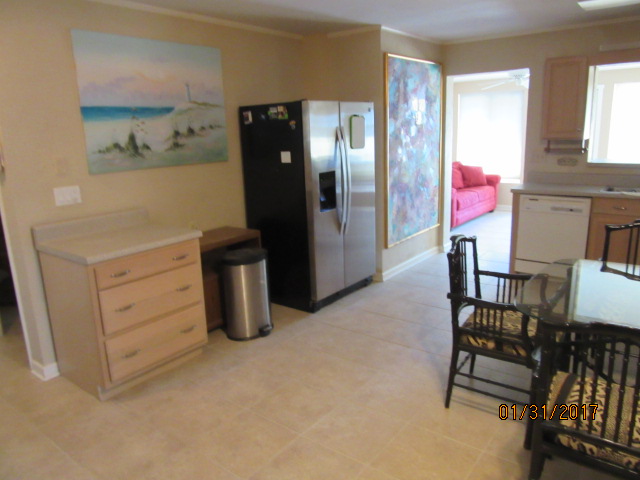Foto del edificio - 529 Mashes Sands Rd