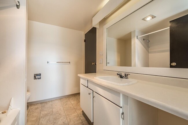 Pandora Heights Apartments Apartments - 1220-1236 Pandora Av Victoria