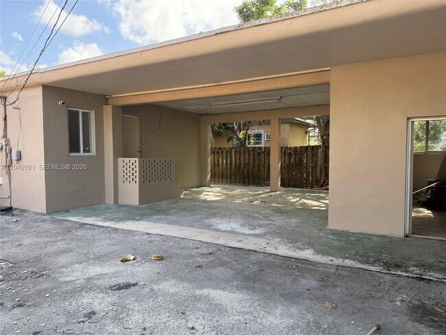 Building Photo - 757 NW 47th St