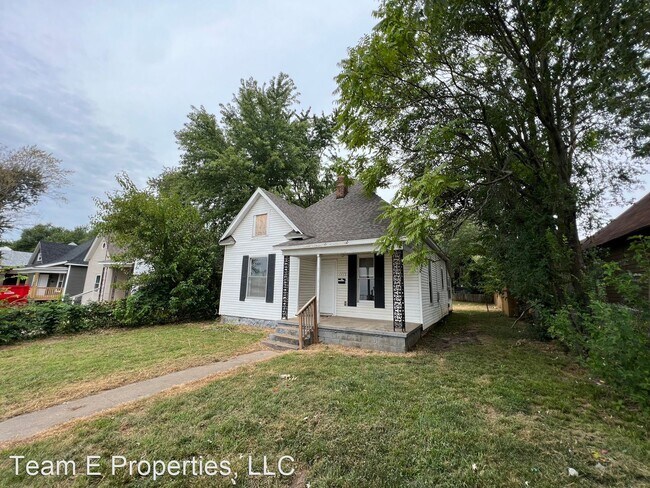Foto del edificio - 3 br, 1 bath House - 727 W. Poplar