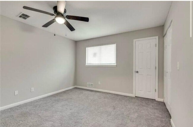 Foto del edificio - Charming 2BR Townhome in Atlanta