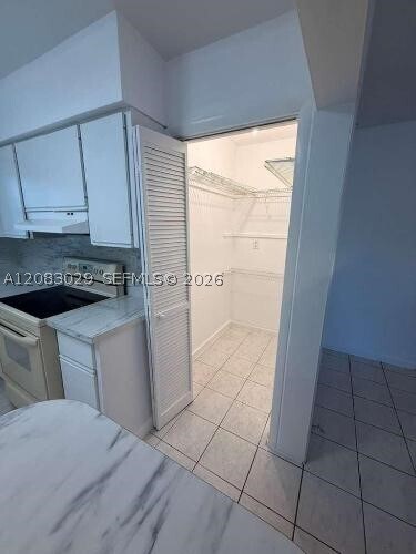 Building Photo - 8835 SW 27th St