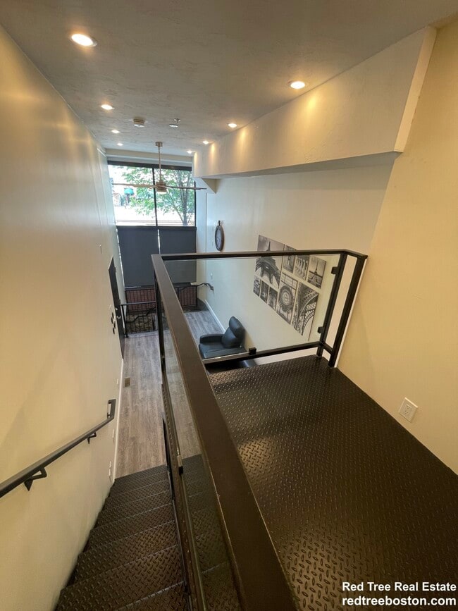 Photo - 1028 Commonwealth Ave Apartment