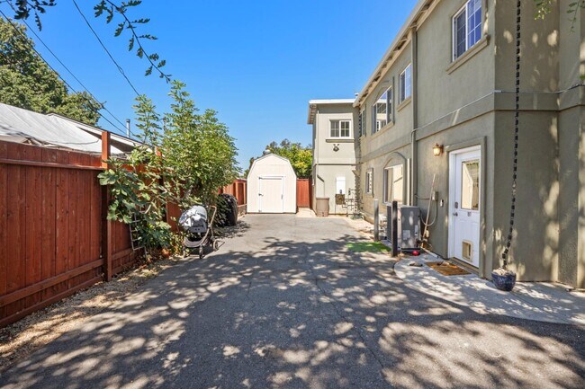 Foto del edificio - 197 Nottingham Ave