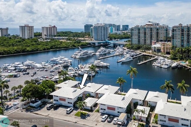 Foto del edificio - 2760 Yacht Club Blvd