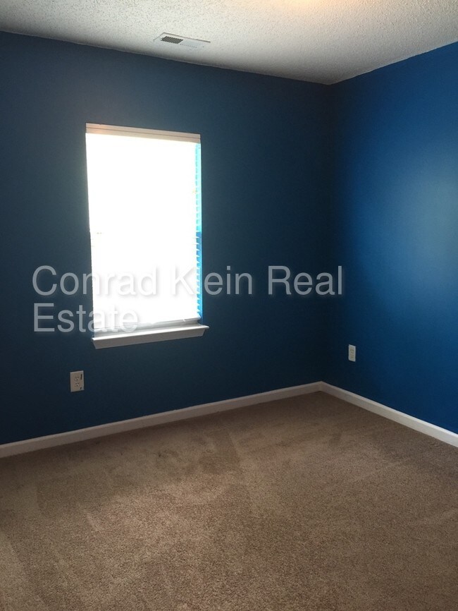 Building Photo - 7304 Ravanna Dr