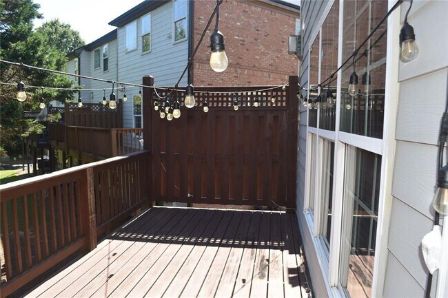Foto del edificio - 1837 Appaloosa Mill Ct NE
