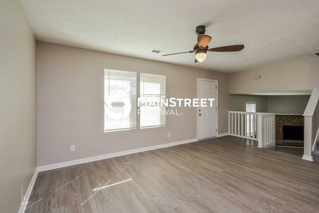Photo - 3 Bedroom Pet-Friendly Home in Ellenwood, GA with Main Street Renewal