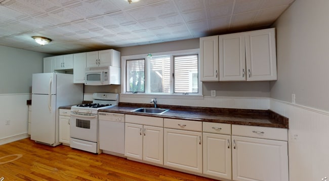 Building Photo - 34 Speridakis Ter