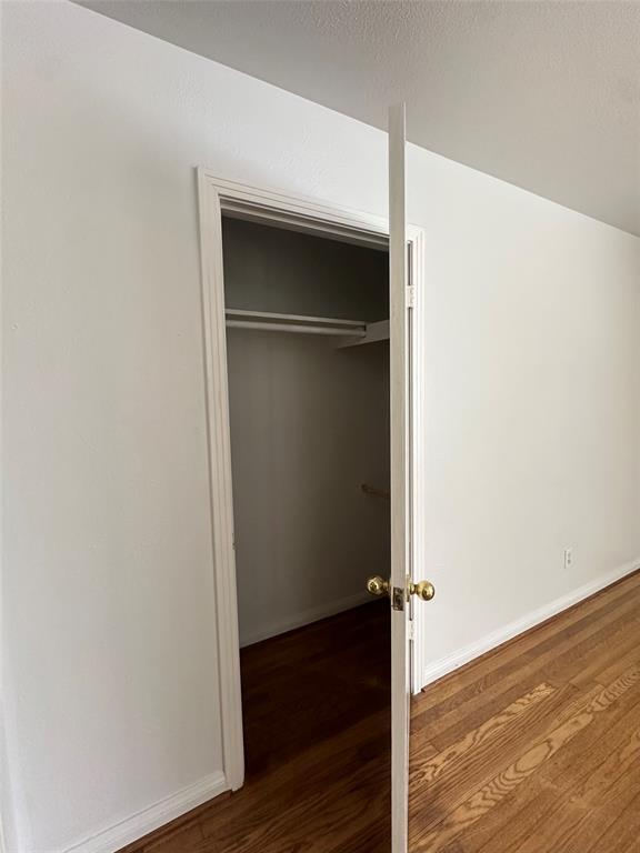 Foto del edificio - 1974 W McKinney St