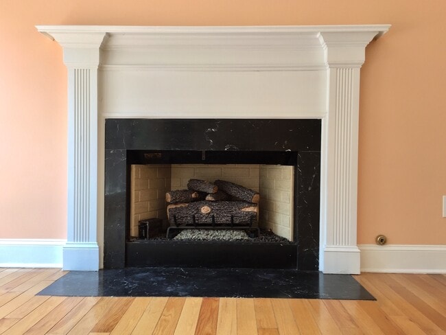 Building Photo - 1150 Lavista Rd