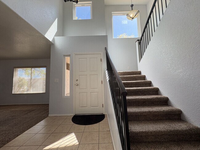 Foto del edificio - Beautiful eastside location