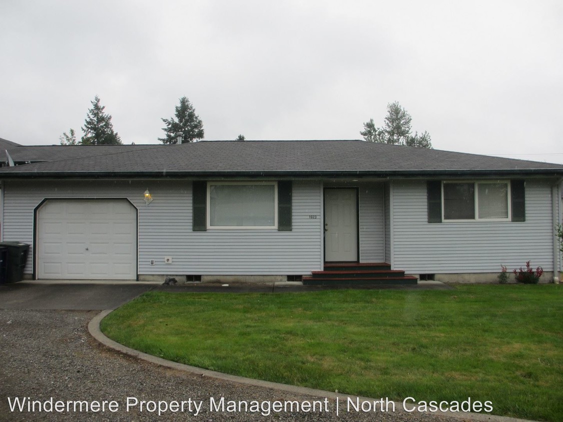 Primary Photo - 1023 Borseth St
