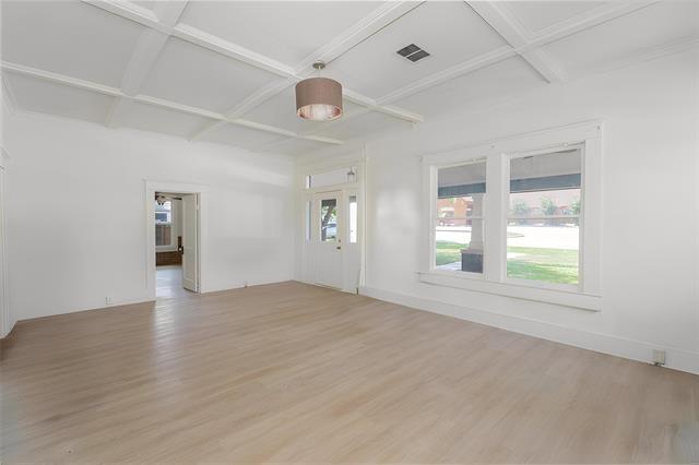 Foto del edificio - 201 E Pecan St