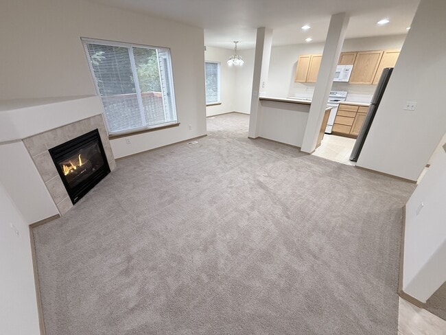 Building Photo - 414 91st Ave SE